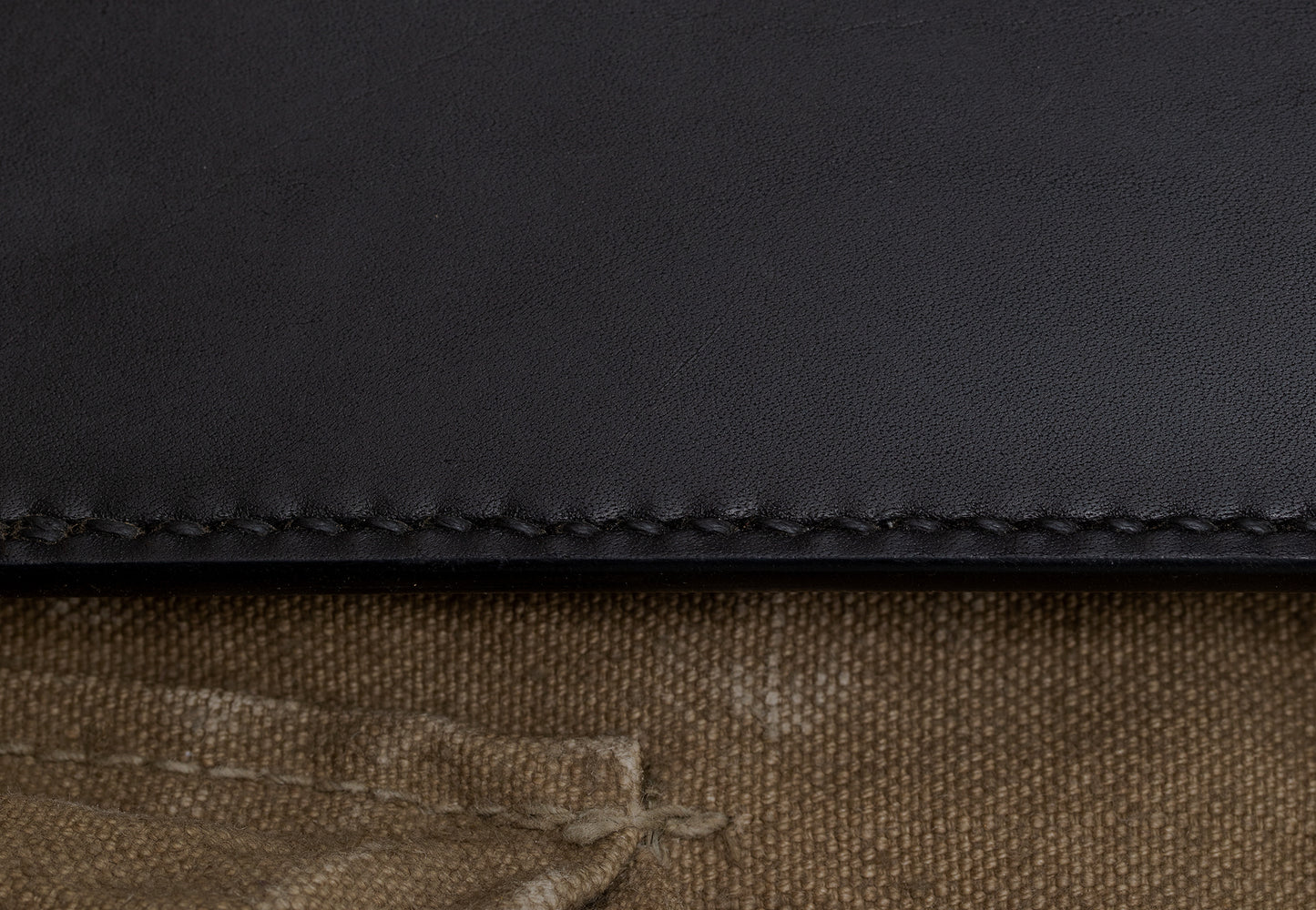 AABR1_25 - bag - black / khaki green