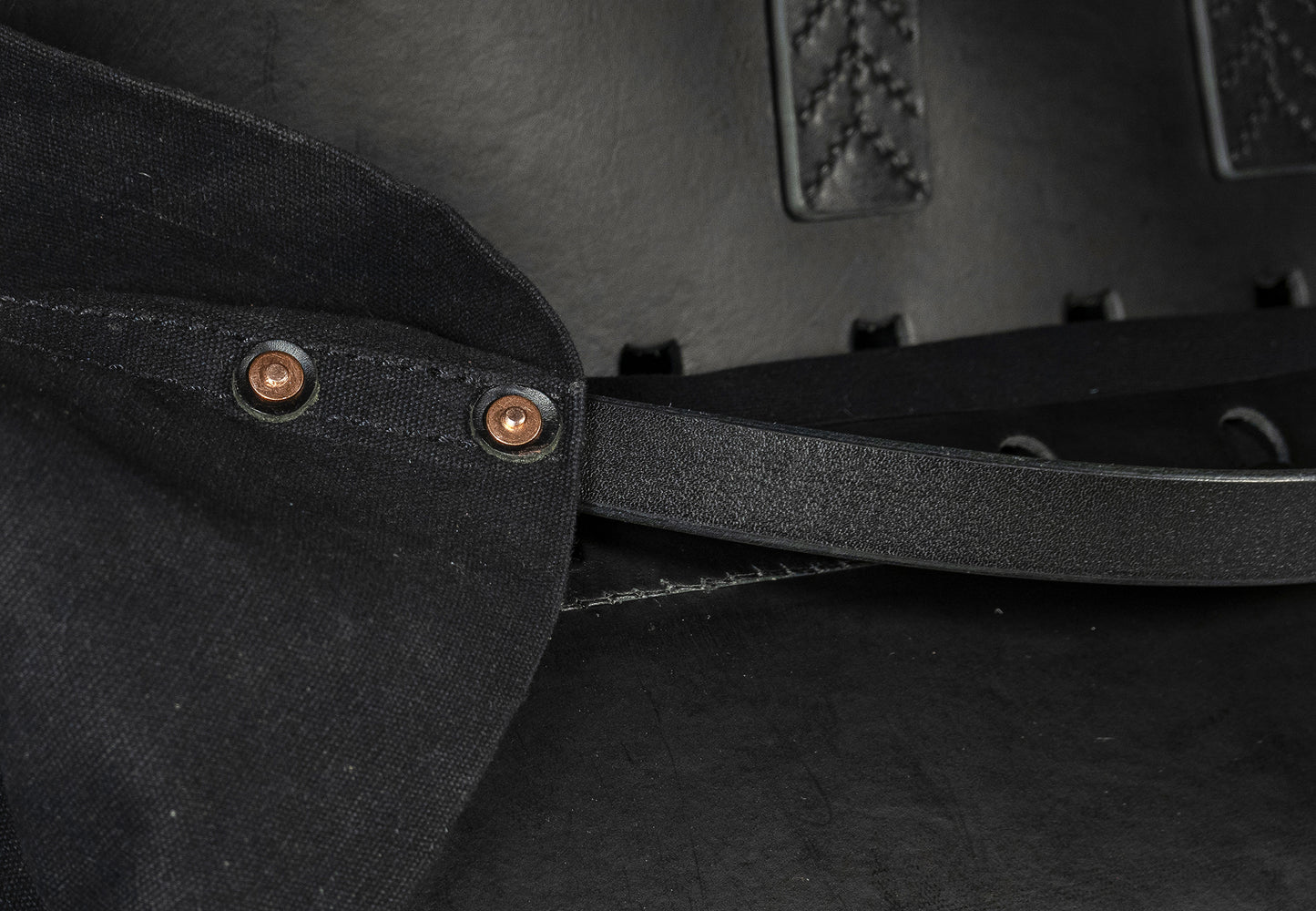 AAB6_53_0_0_2_0 ( Black / Black )
